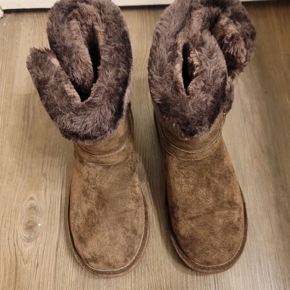 Lamo Brown Suede Water Resistant Faux Fur Boots 8 - Picture 2 of 10